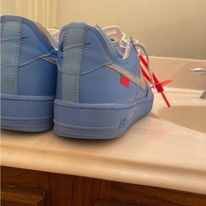 Have 2 pair size 10 selling one pair ‼️
